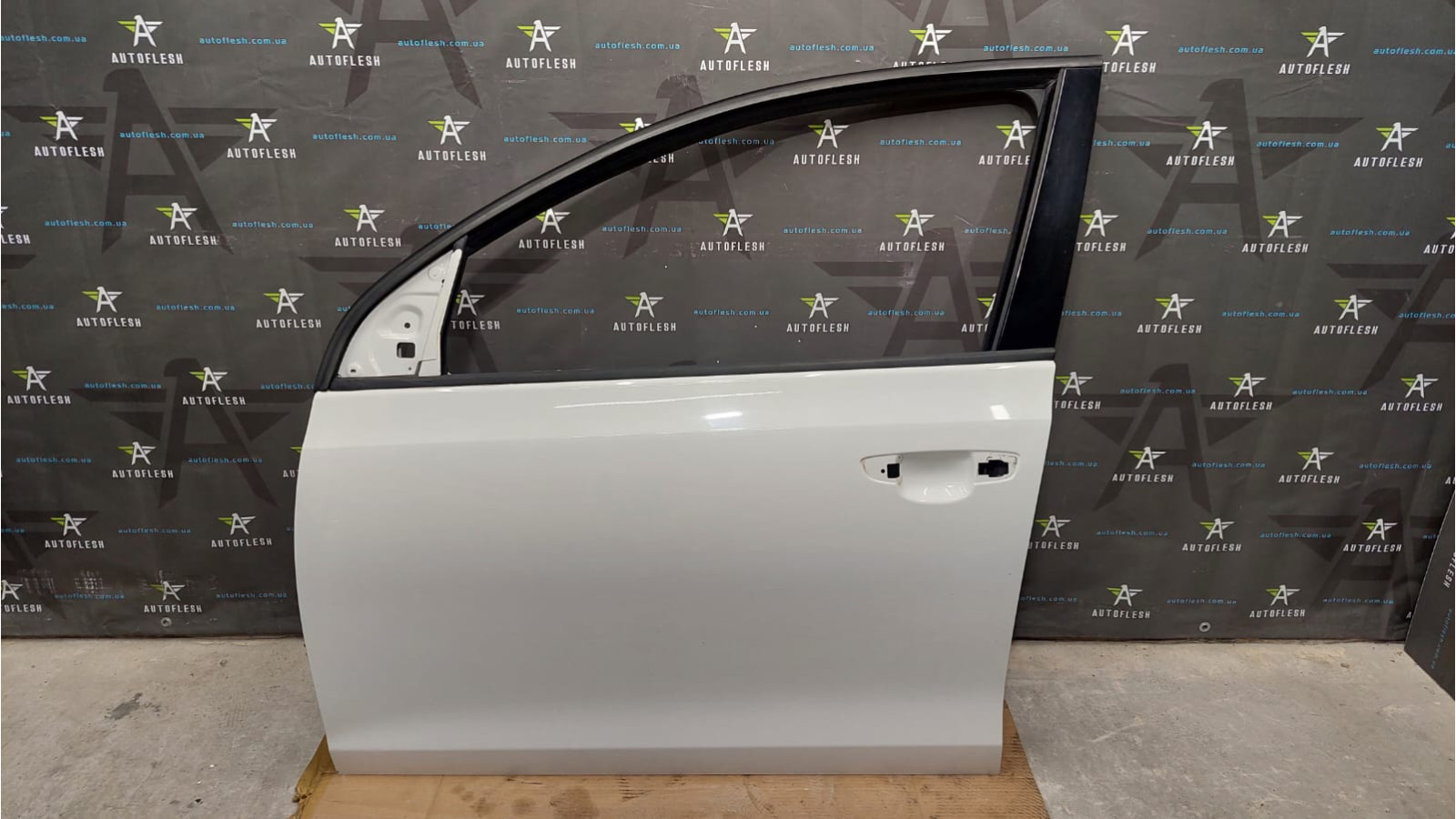 Дверь передняя левая, дверь водительская 5K3831055K, 5K4831055H Volkswagen Golf 6 хетчбек бу